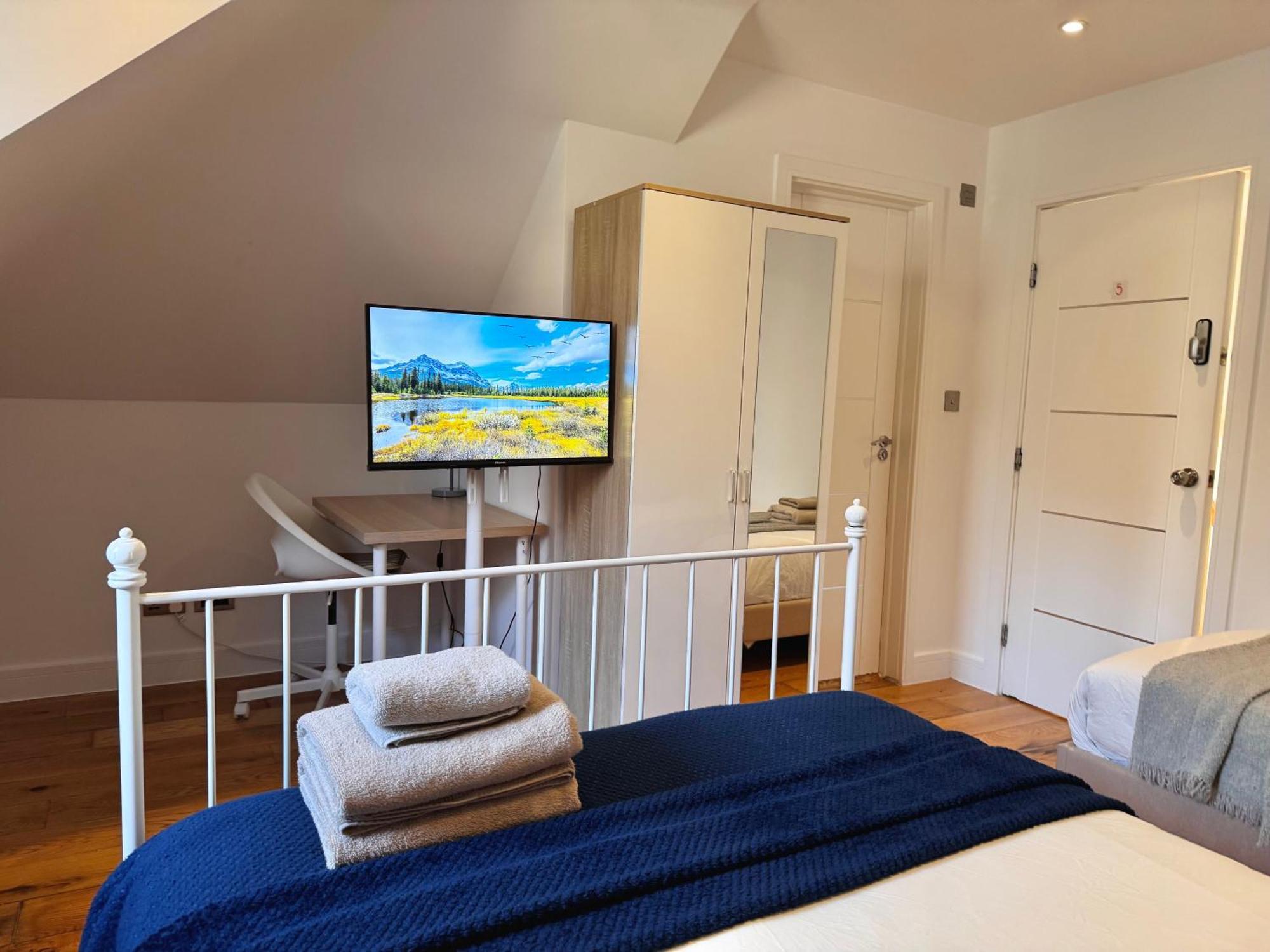 En-Suites With Free Parking 30Min To Central London Kültér fotó