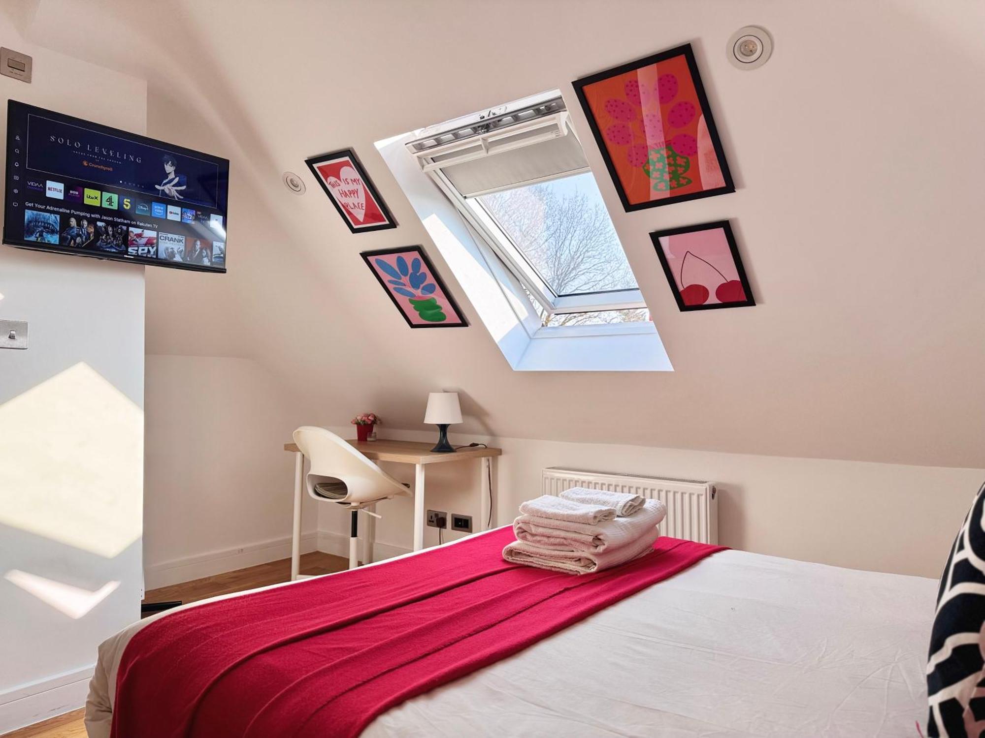 En-Suites With Free Parking 30Min To Central London Kültér fotó